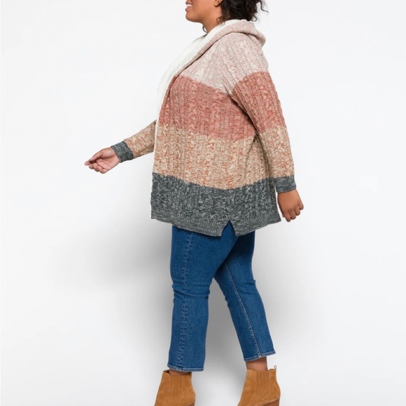 Sherpa trim cardigan! Size 1x - Picture 4 of 5